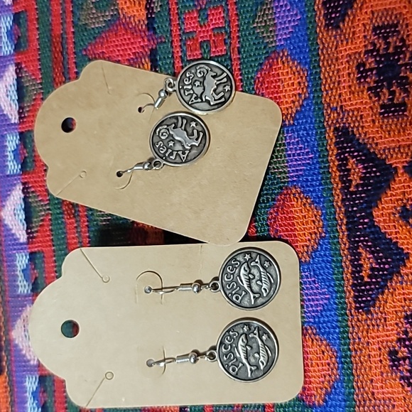 Zodiac Icon Earrings - Picture 1 of 1
